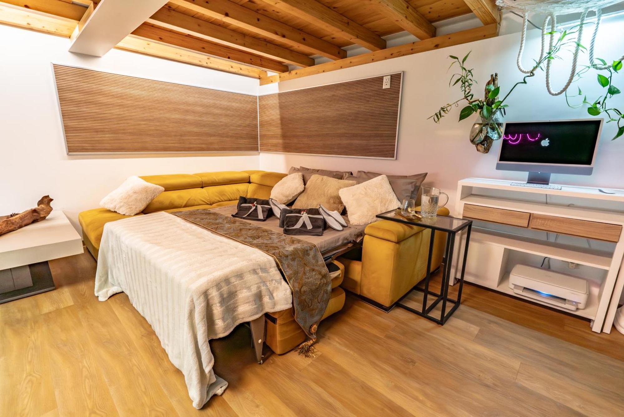 Luxe & Central Haven - Jacuzzi, Sauna, Steam, Private Parking Como Ngoại thất bức ảnh
